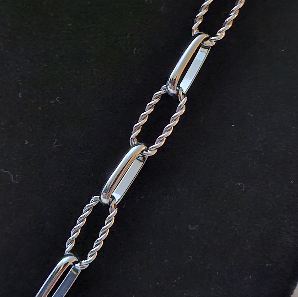 Bomb Party Sirens Collection Necklace - Picture 4 of 7